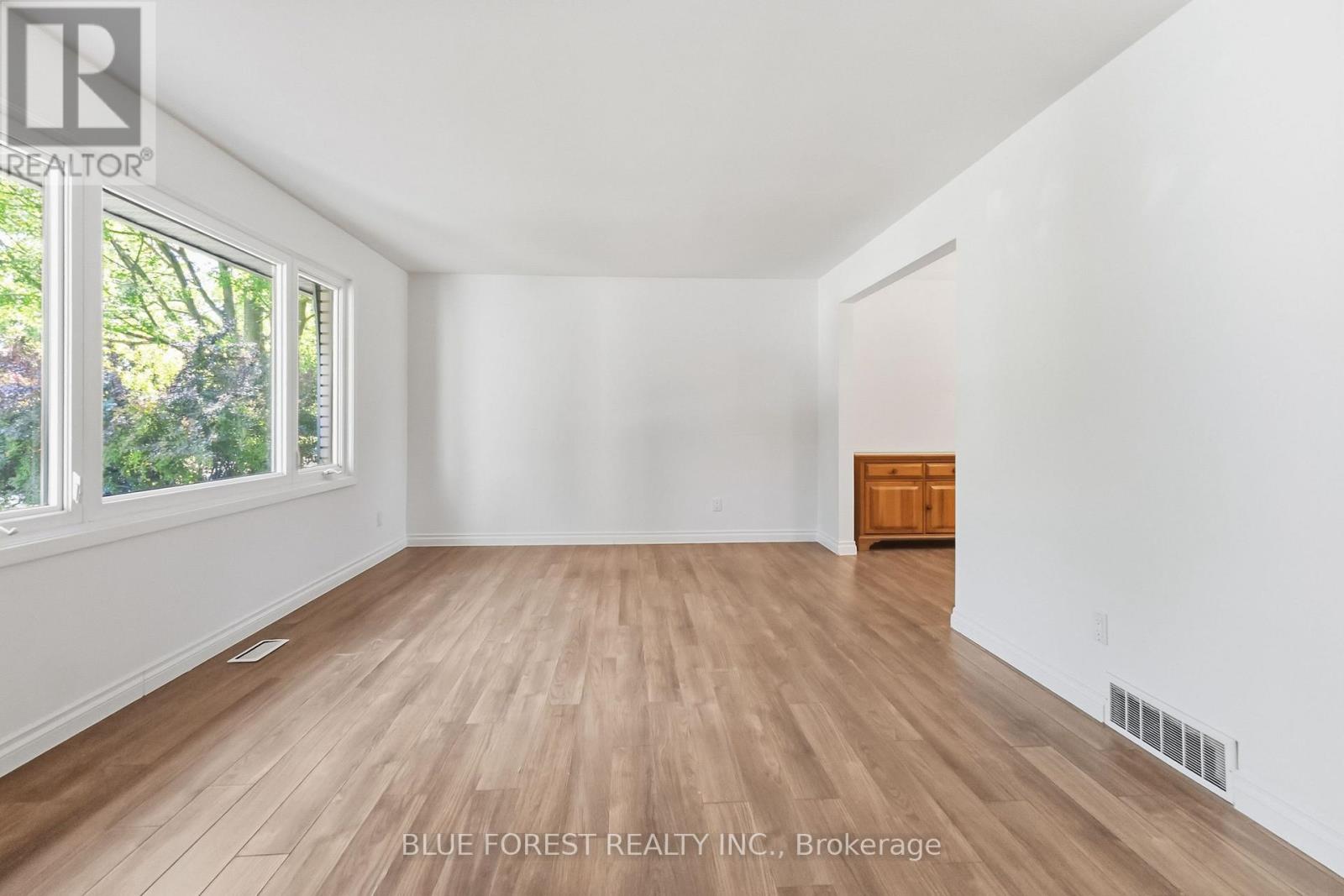 59 Scotchpine Crescent, London North, Ontario  N6G 2E1 - Photo 6 - X13742586