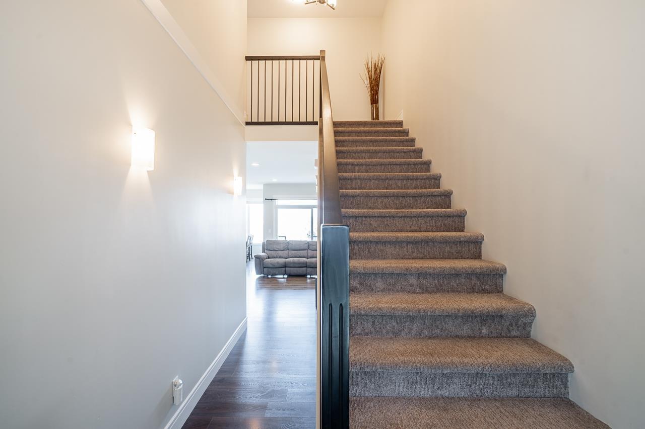 2 50634 Ledgestone Place, Eastern Hillsides, Chilliwack, British Columbia  V2P 0E7 - Photo 5 - R3160509