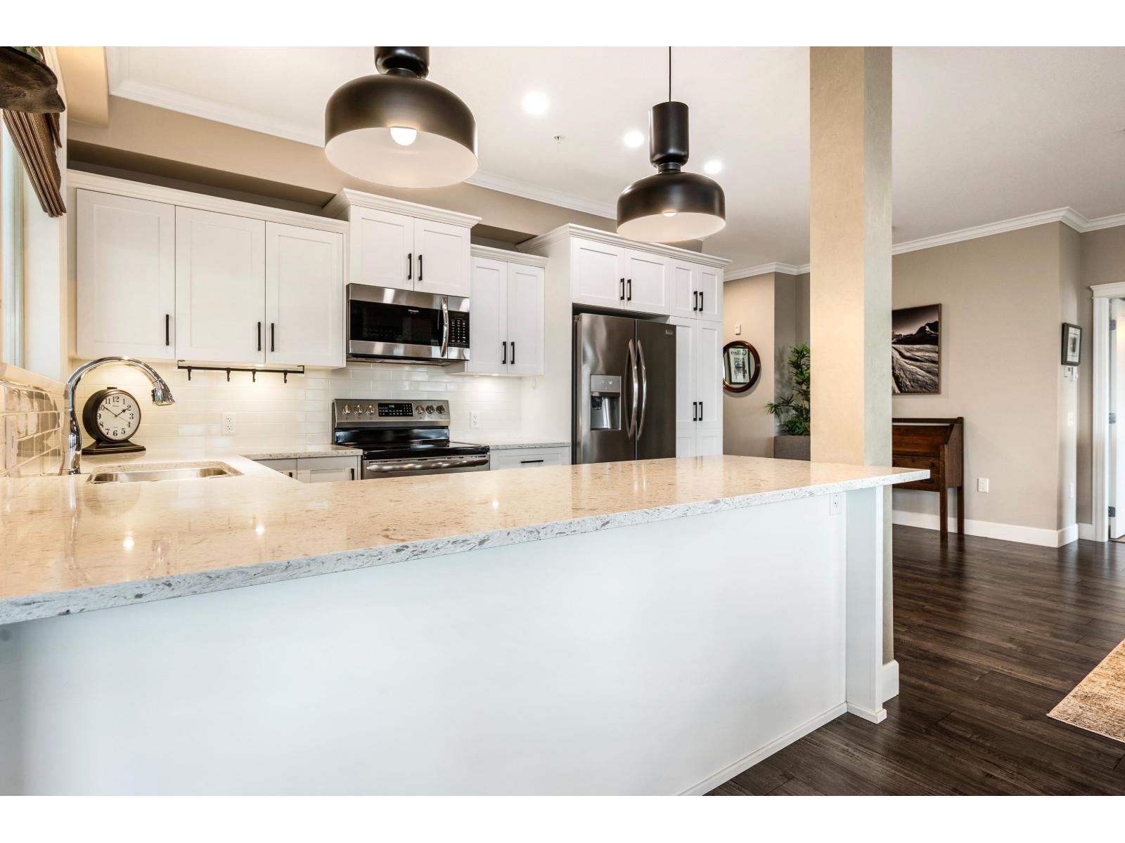 210 45754 Keith Wilson Road, Vedder Crossing, Chilliwack, British Columbia  V2R 6A9 - Photo 15 - R3161290
