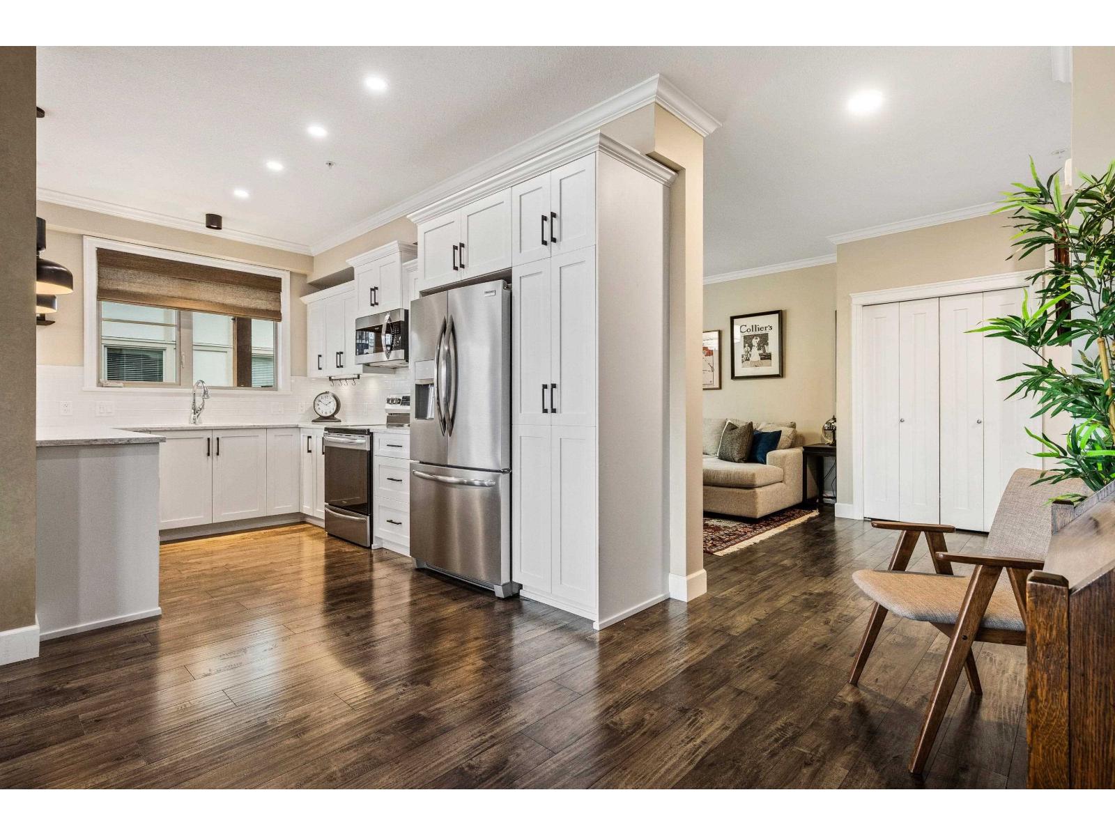 210 45754 Keith Wilson Road, Vedder Crossing, Chilliwack, British Columbia  V2R 6A9 - Photo 13 - R3161290