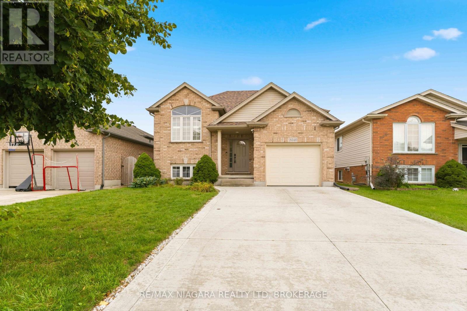 8340 RACEY AVENUE, Niagara Falls, Ontario