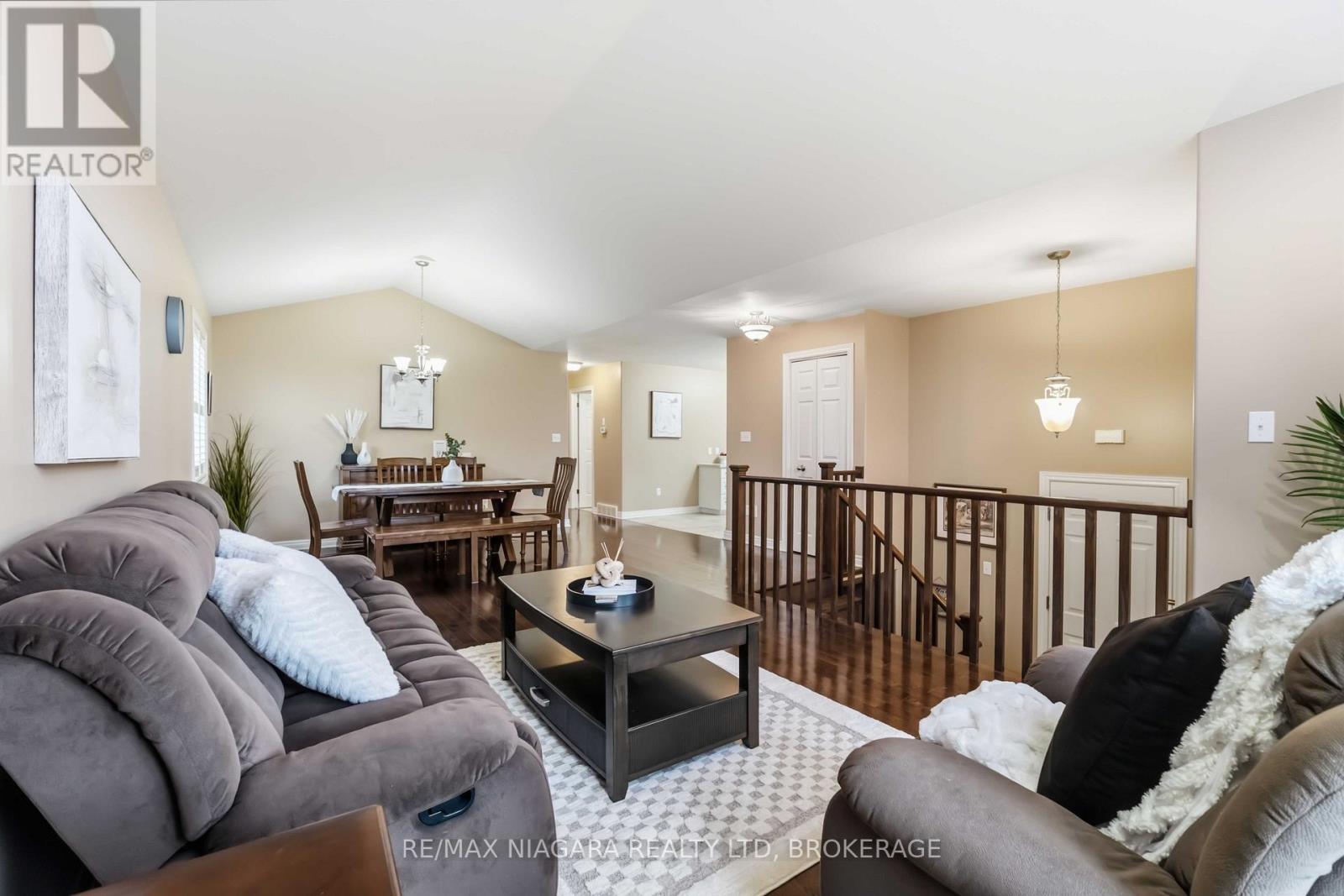 8340 Racey Avenue, Niagara Falls, Ontario  L2H 3M7 - Photo 5 - X13742532
