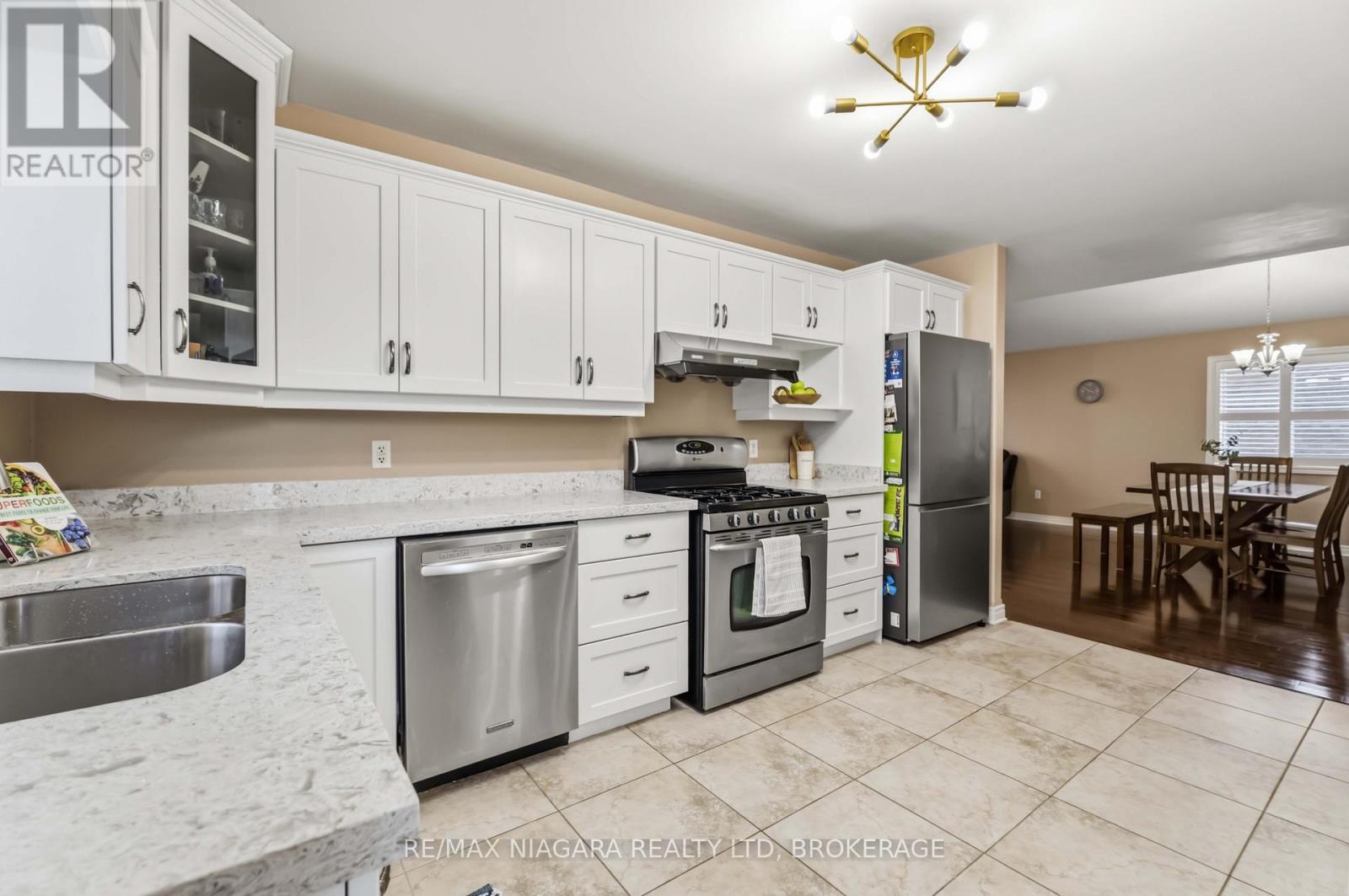 8340 Racey Avenue, Niagara Falls, Ontario  L2H 3M7 - Photo 7 - X13742532