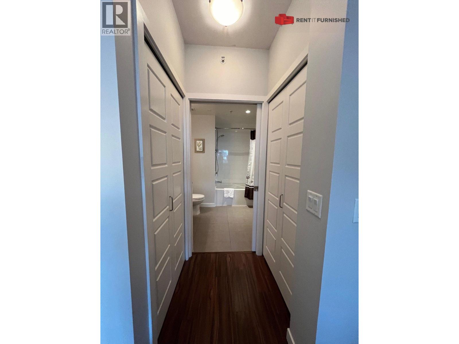 211 215 W 1st Street, Vancouver, British Columbia  V5Y 1A6 - Photo 3 - R3161316
