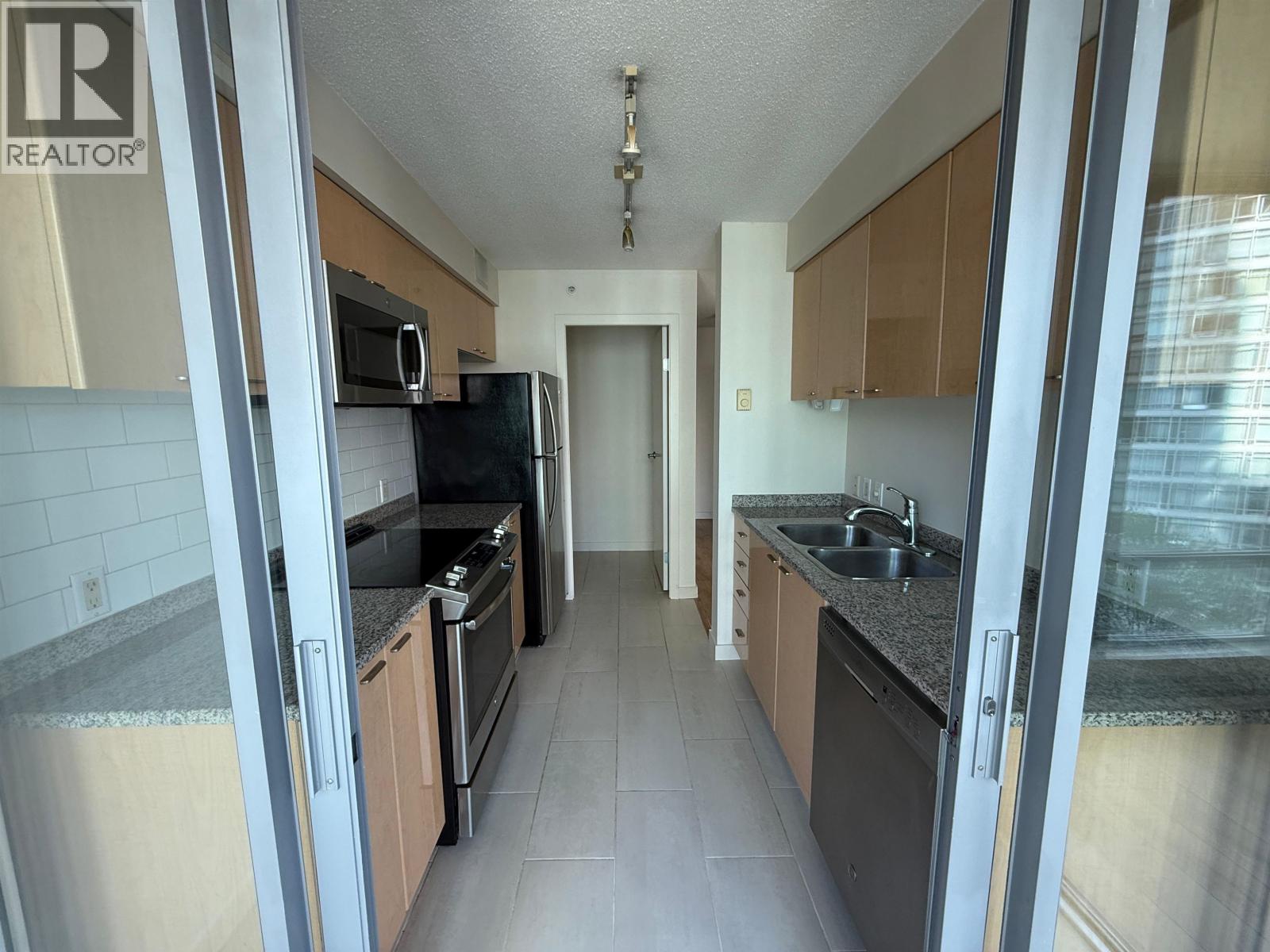 1108 1200 W Georgia Street, Vancouver, British Columbia  V6E 4R2 - Photo 10 - R3161331