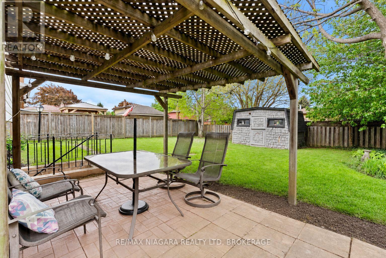 7 Ameer Drive, St. Catharines, Ontario  L2N 3S9 - Photo 3 - X13742194