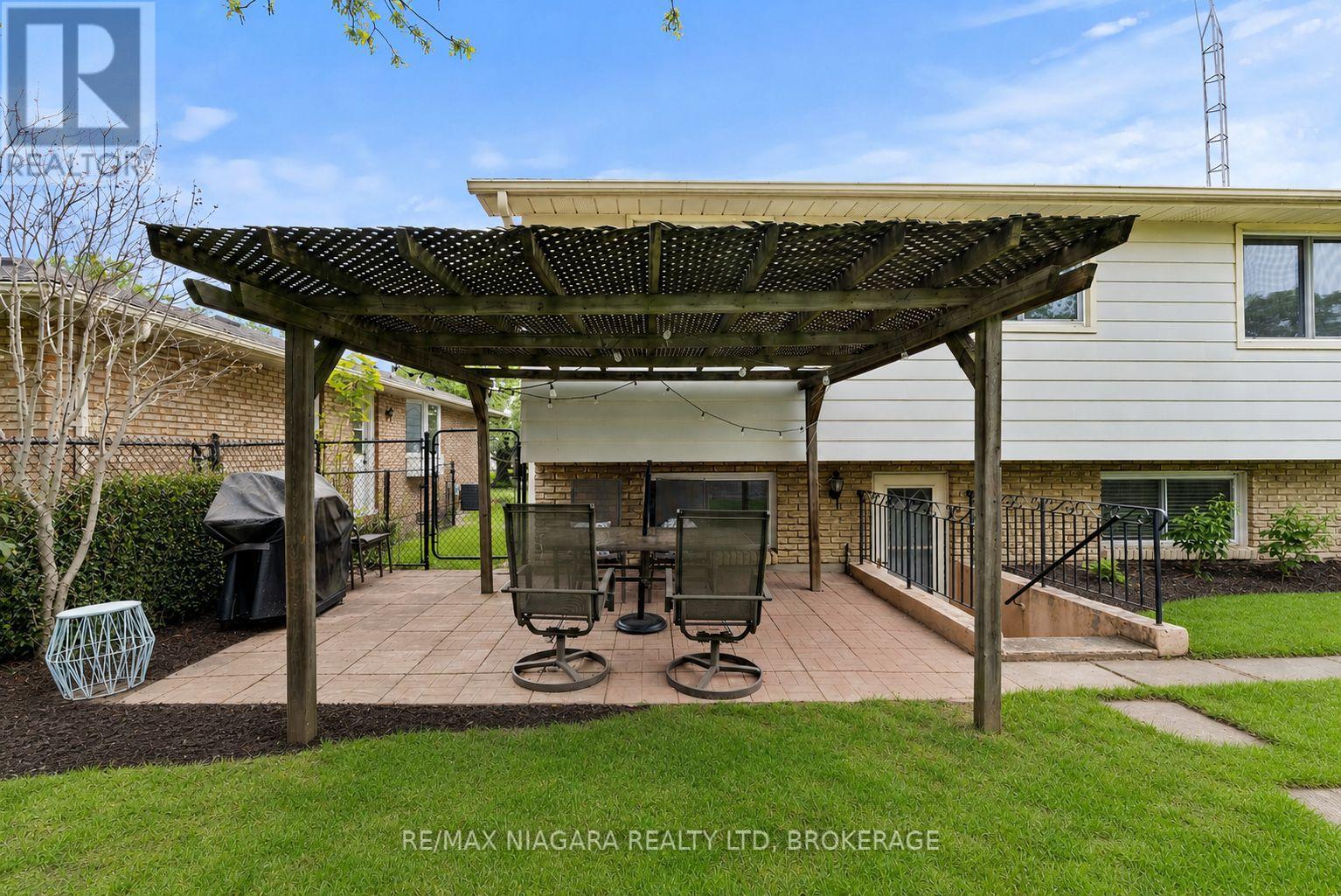 7 Ameer Drive, St. Catharines, Ontario  L2N 3S9 - Photo 4 - X13742194