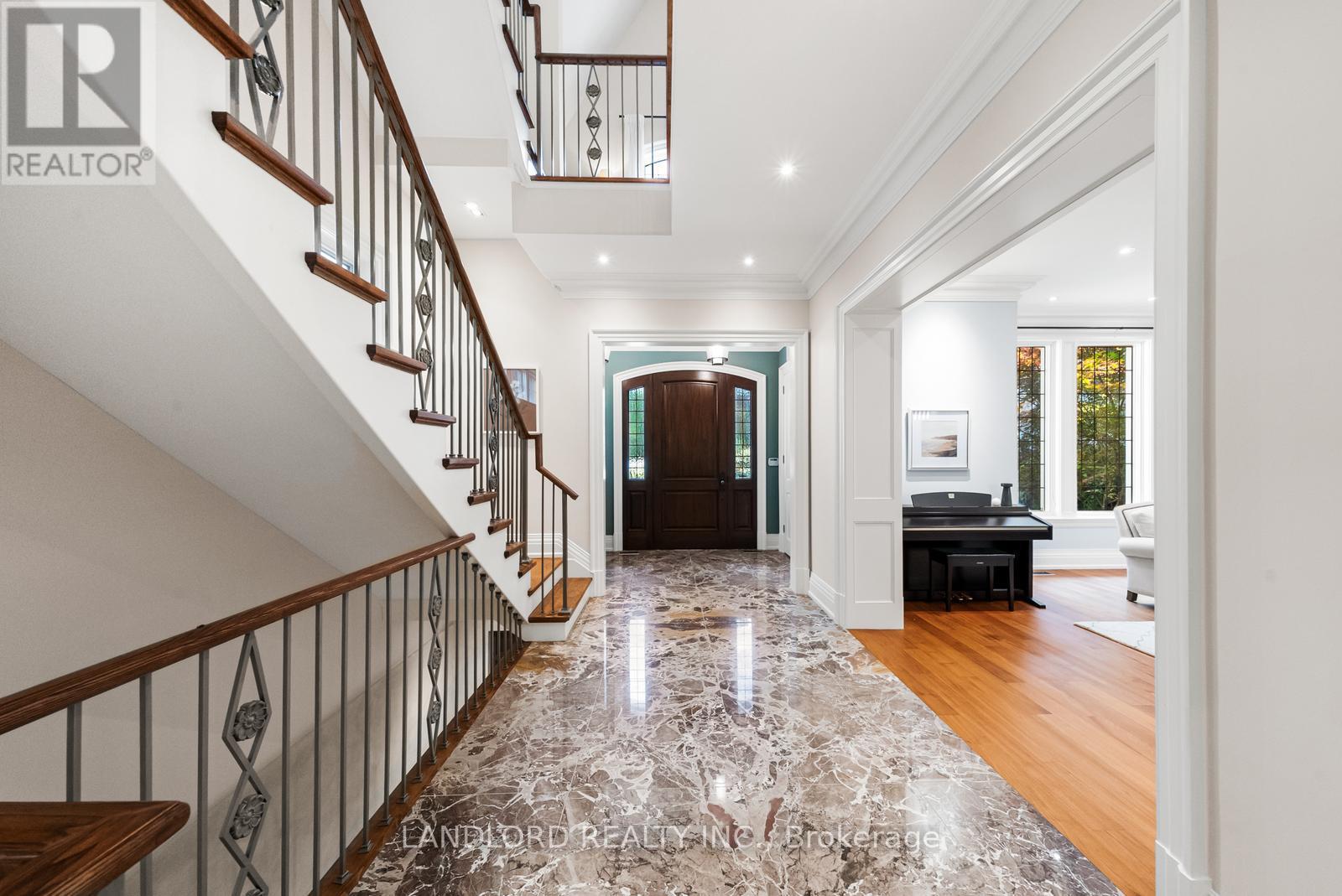 94 Inglewood Drive, Toronto, Ontario  M4T 1H5 - Photo 4 - C13742448