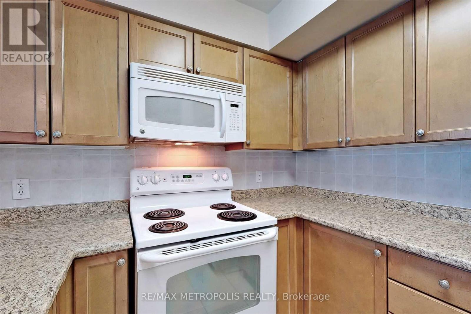 1005 - 51 Lower Simcoe Street, Toronto, Ontario  M5J 3A2 - Photo 11 - C13742506