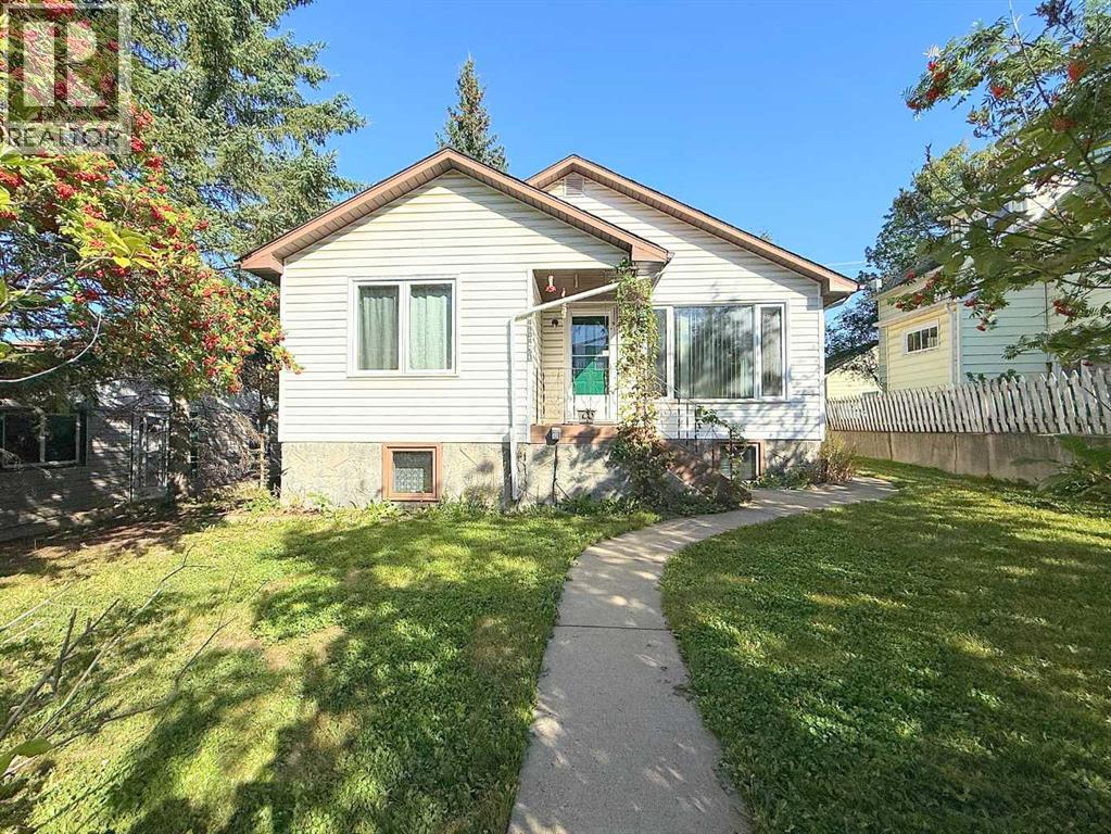 4904 53 Street, Athabasca, Alberta