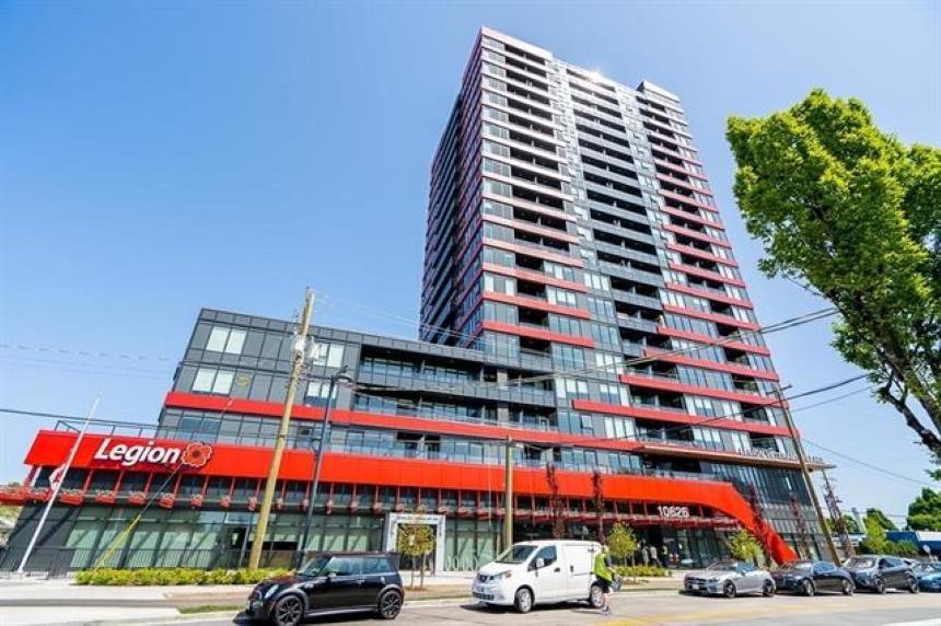 1609 10626 CITY PARKWAY, surrey, British Columbia