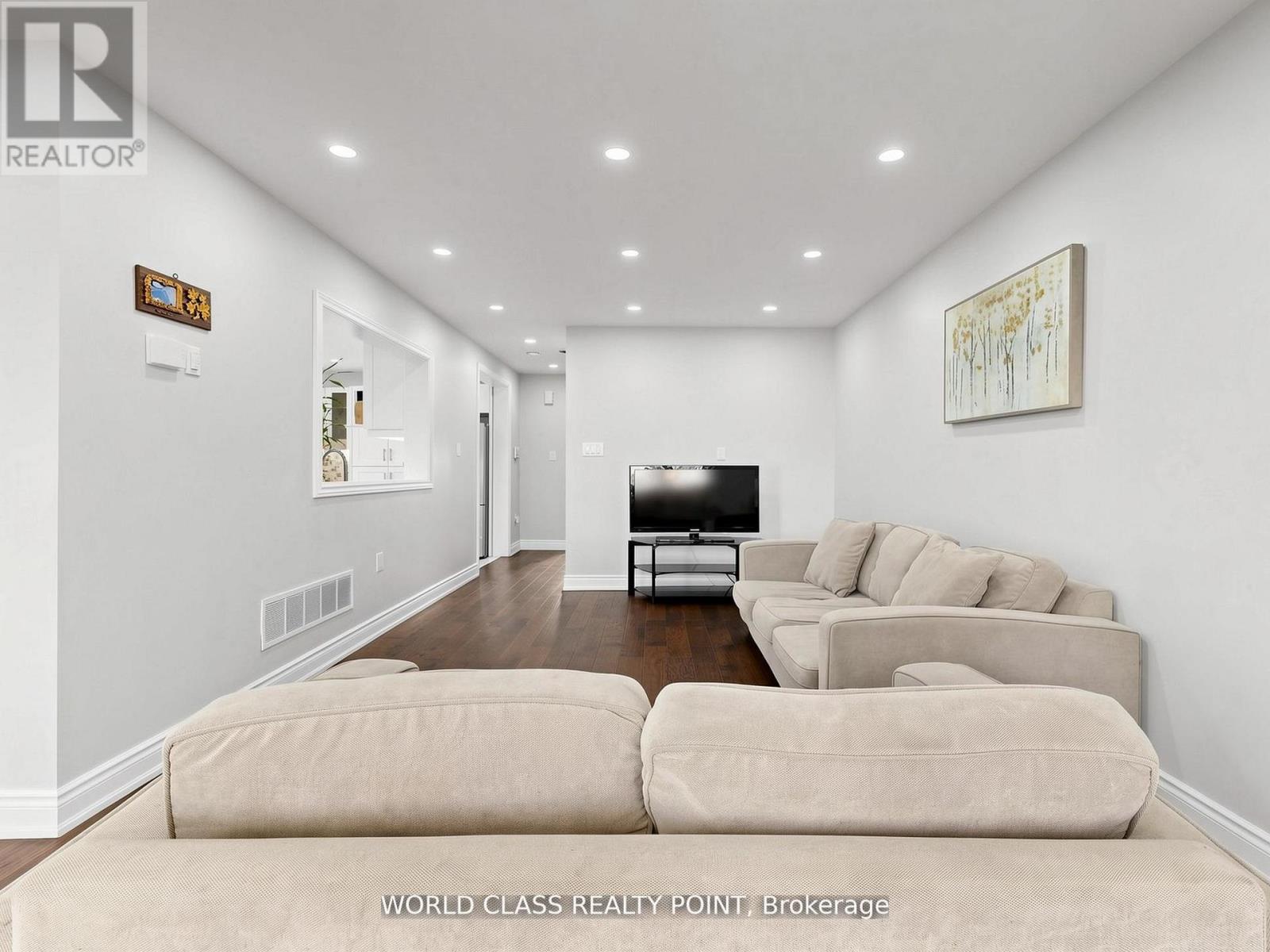 1638 Norwill Crescent, Oshawa, Ontario  L1G 7V2 - Photo 4 - E13742490