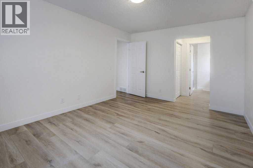 376 Whitlock Way Ne, Calgary, Alberta  T1Y 5C7 - Photo 13 - A2325540