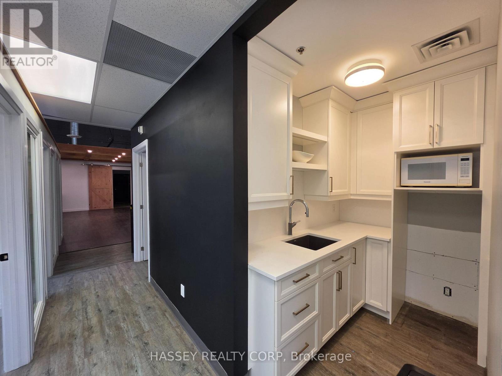 1 - 353 Saunders Road, Barrie (400 East), Ontario  L4N 9A3 - Photo 5 - S13742482
