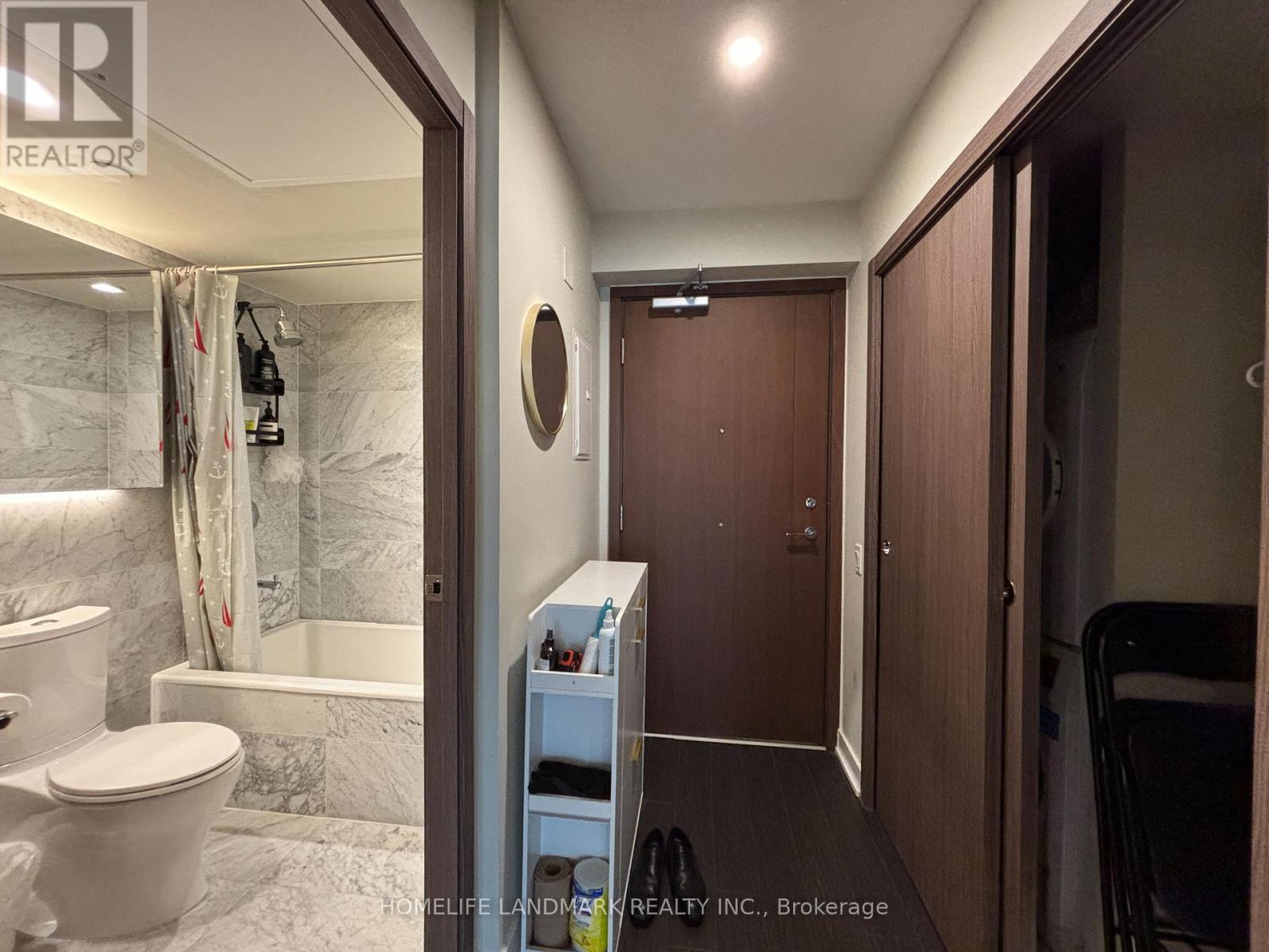 610 - 19 Bathurst Street, Toronto, Ontario M5V 0N2 - Photo 3 - C13734938