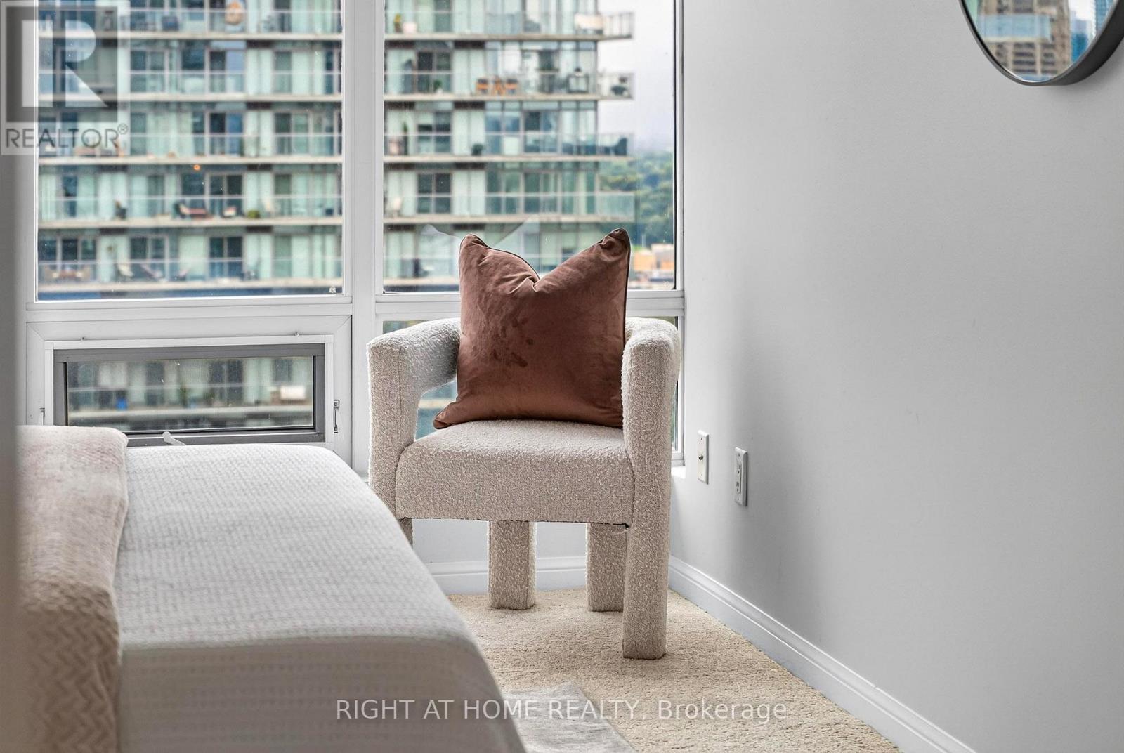 2201 - 15 Windermere Avenue, Toronto, Ontario  M6S 5A2 - Photo 13 - W13742476