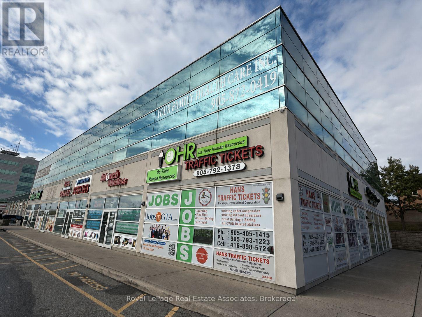 206/208 - 2260 Bovaird Drive E, Brampton, Ontario  L6R 3J5 - Photo 2 - W13742568