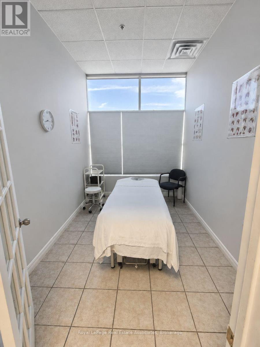 206/208 - 2260 Bovaird Drive E, Brampton, Ontario  L6R 3J5 - Photo 26 - W13742568