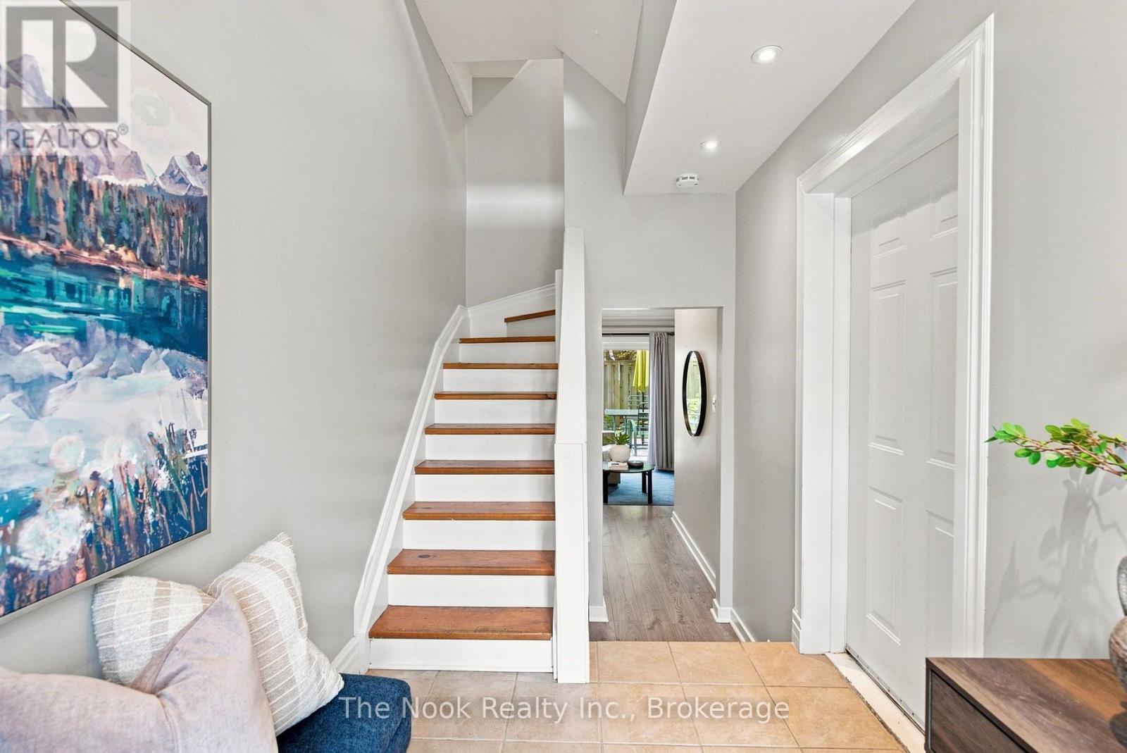 27 The Bridle Path, Clarington, Ontario  L1C 3W1 - Photo 5 - E13742684