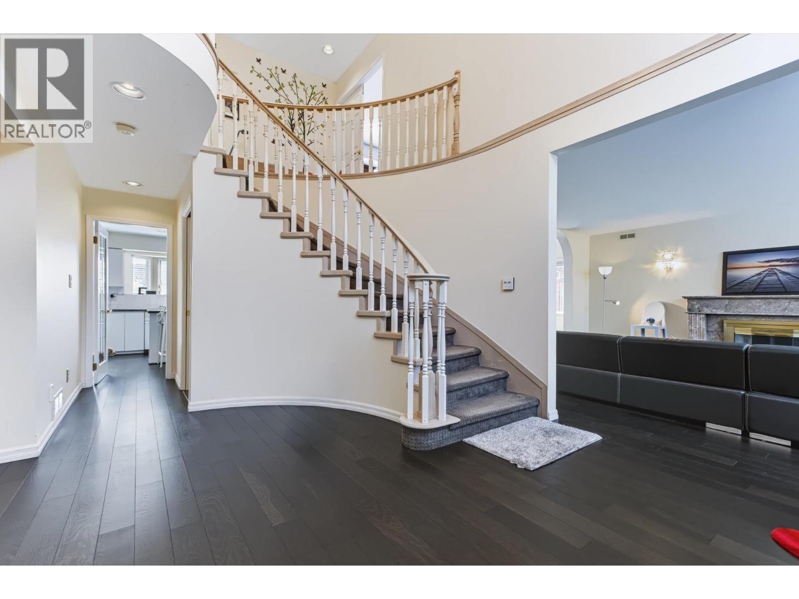 1728 W 60th Avenue, Vancouver, British Columbia  V6P 2A6 - Photo 3 - R3160903