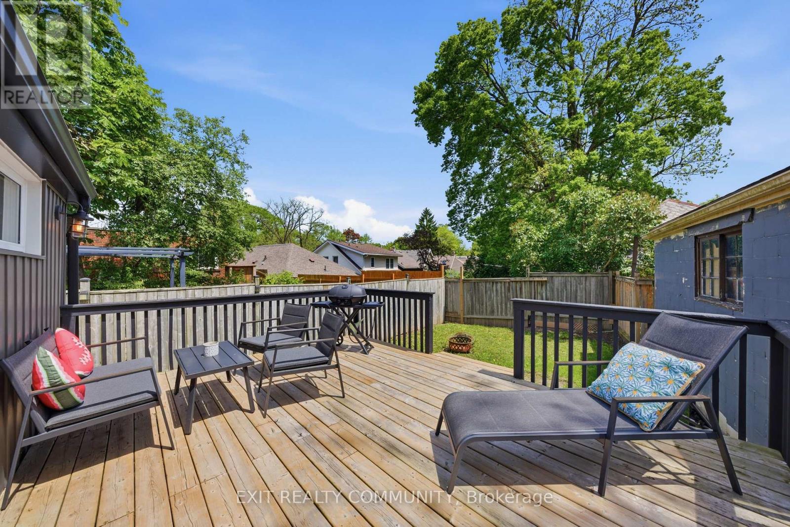 20 Wharncliffe Road S, London South, Ontario  N6J 2J4 - Photo 2 - X13742782