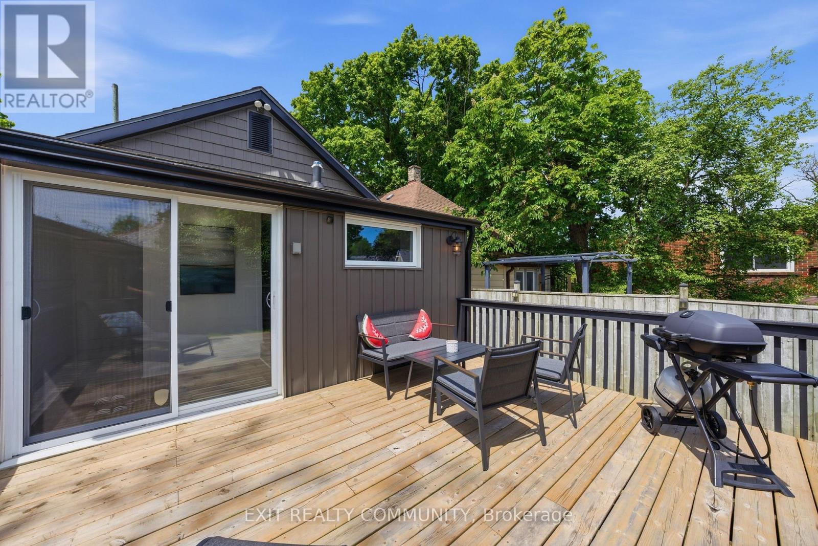 20 Wharncliffe Road S, London South, Ontario  N6J 2J4 - Photo 3 - X13742782