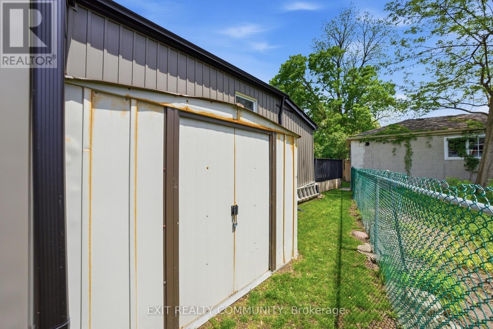 20 Wharncliffe Road S, London South, Ontario  N6J 2J4 - Photo 6 - X13742782