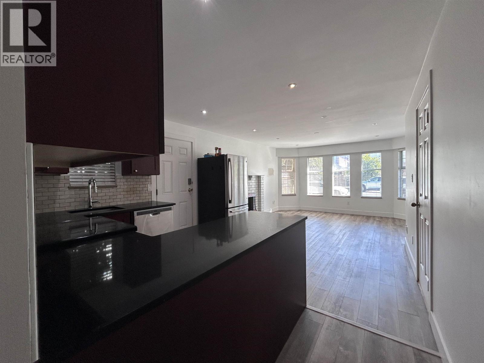 East 1665 E 21st Avenue, Vancouver, British Columbia  V5N 2N4 - Photo 2 - R3156088