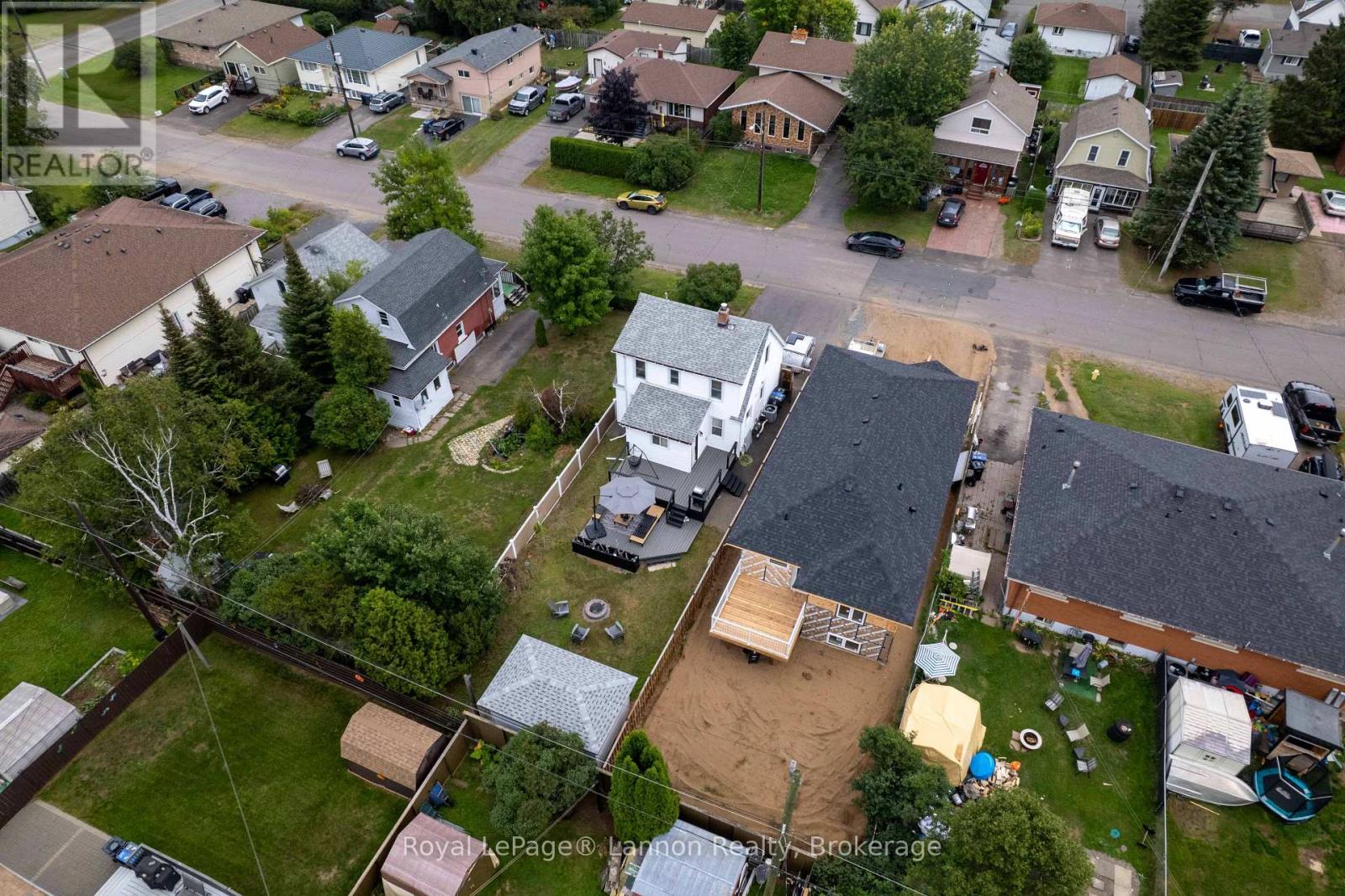 102 Bruce Street, Thunder Bay, Ontario  P7A 5W6 - Photo 2 - X13742666