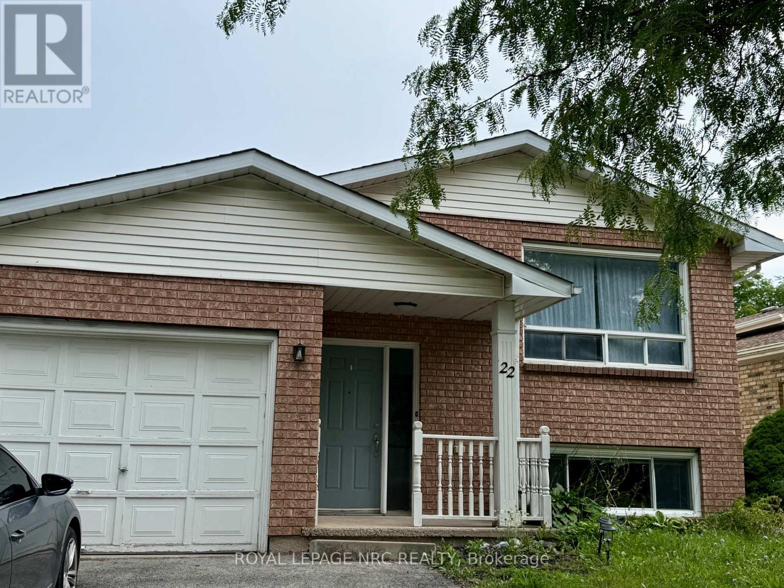 22 RAVINE ROAD, St. Catharines, Ontario