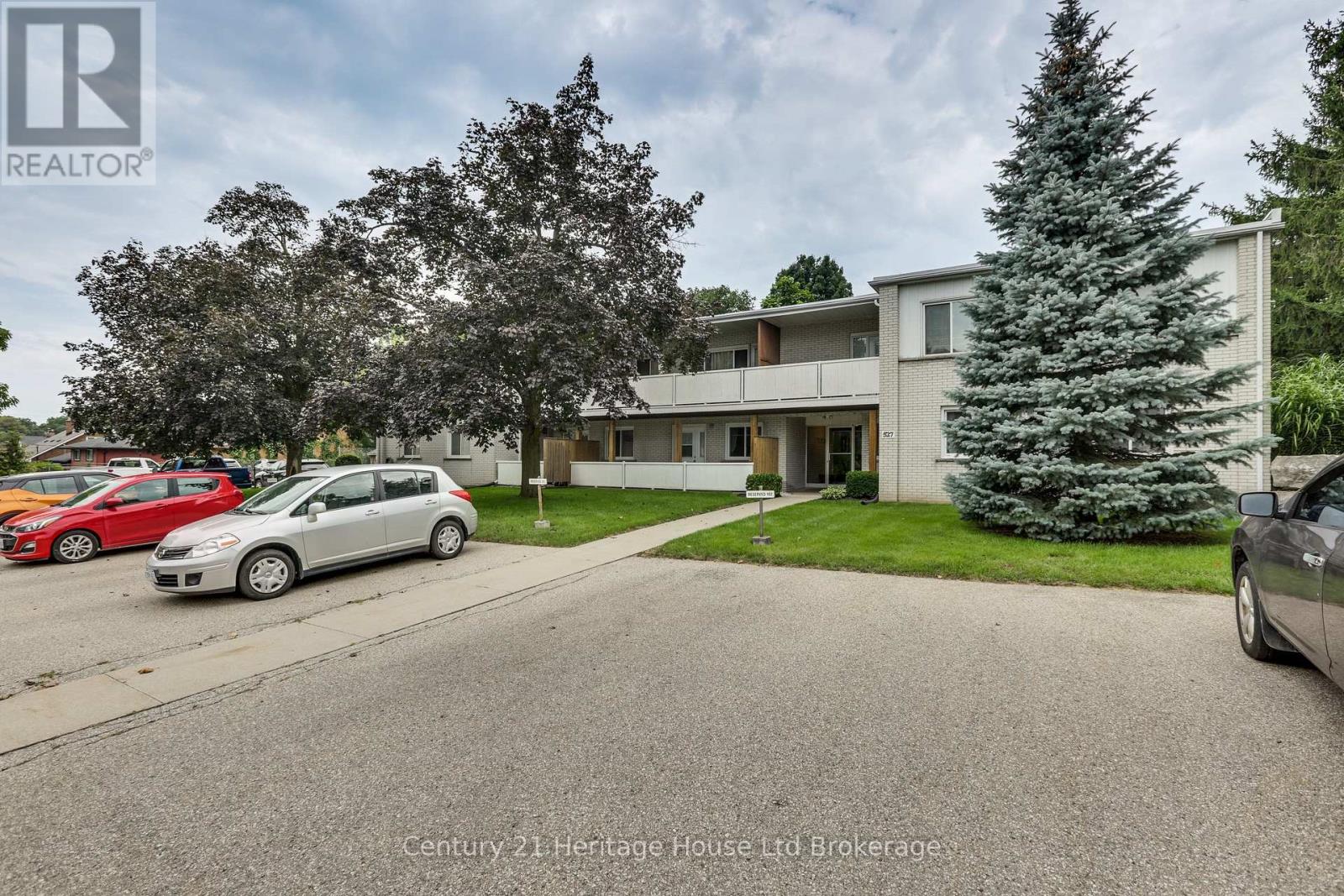 231 Wellington Street N, Woodstock, Ontario N4S 6S1 - Photo 1 - X13742734
