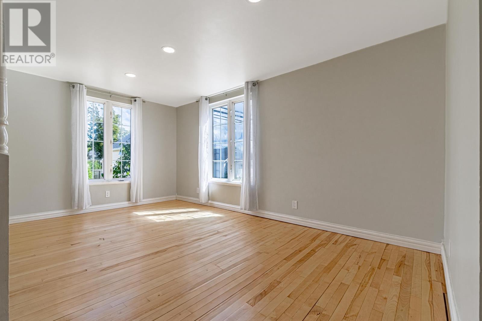 403 Queen Street, Charlottetown, Prince Edward Island C1A 4E2 - Photo 6 - 202622300