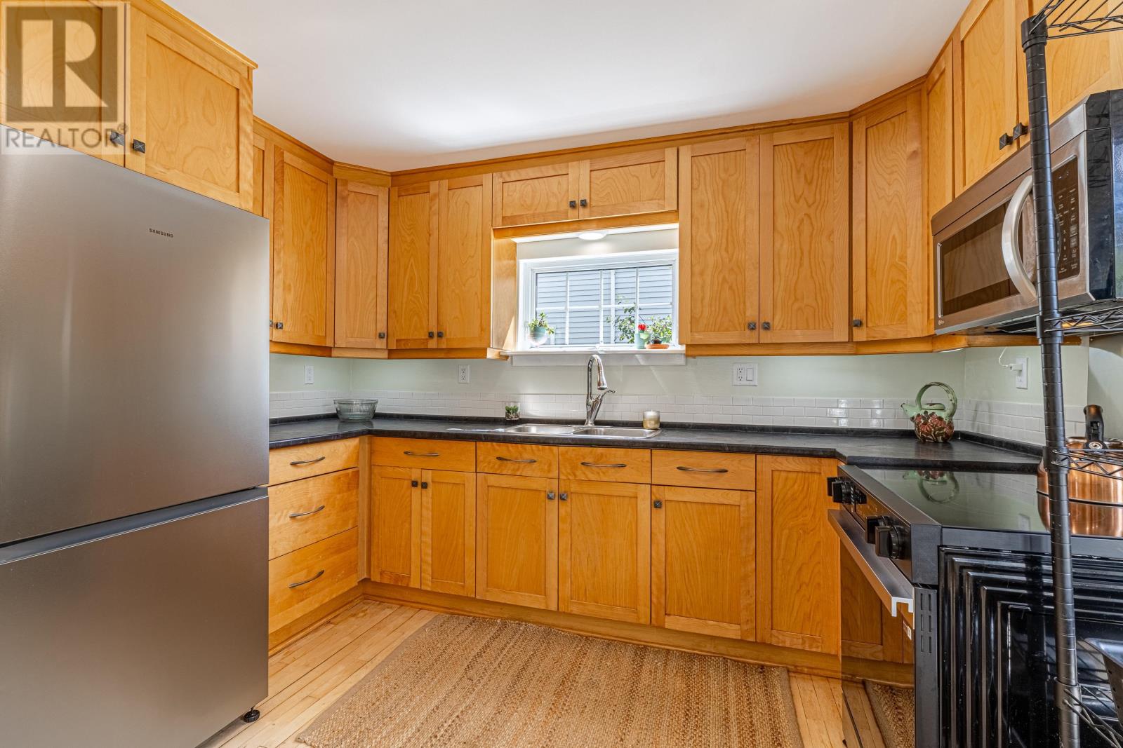 403 Queen Street, Charlottetown, Prince Edward Island C1A 4E2 - Photo 9 - 202622300