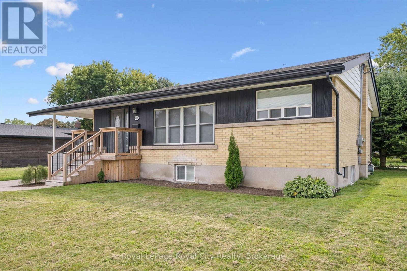 216 Stevenson Street N, Guelph (St. George's), Ontario  N1E 5B2 - Photo 1 - X13742740