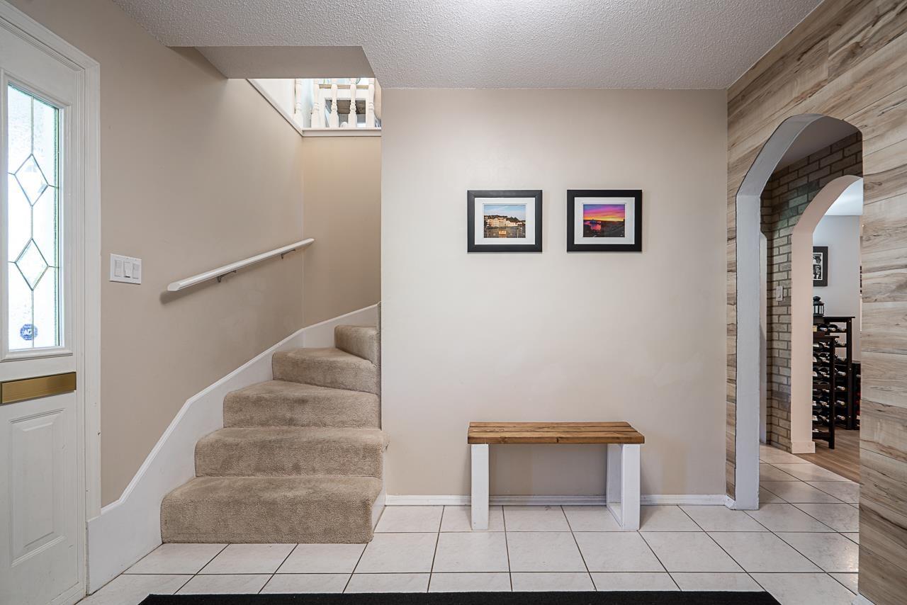 8771 Shepherd Way, Delta, British Columbia  V4C 4J9 - Photo 5 - R3161352