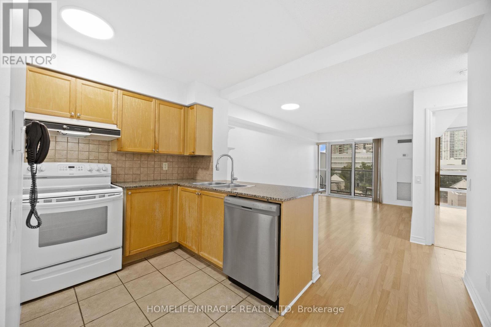 410 - 83 Borough Drive, Toronto, Ontario  M1P 5E4 - Photo 5 - E13742708