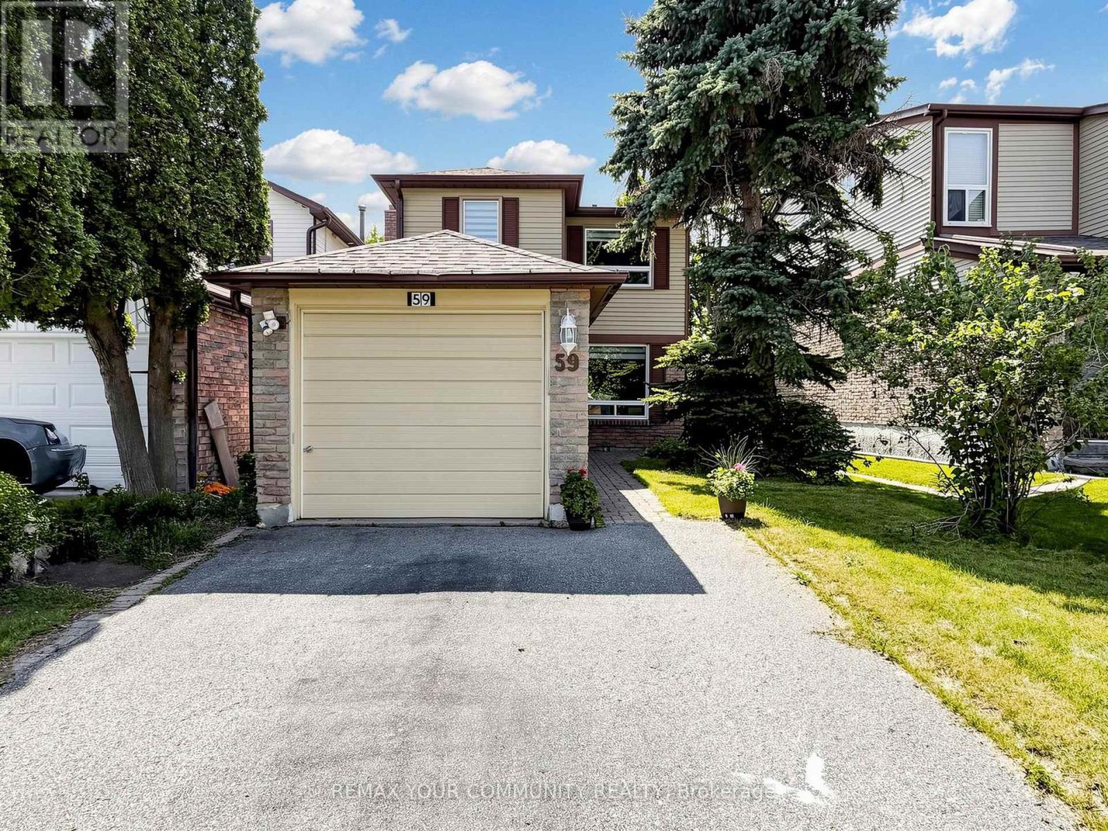 59 Valley Stream Drive, Toronto, Ontario  M1V 2A4 - Photo 2 - E13742810