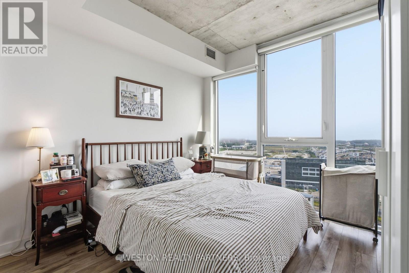 1607 - 15 Baseball Place, Toronto, Ontario  M4M 0E6 - Photo 18 - E13742816