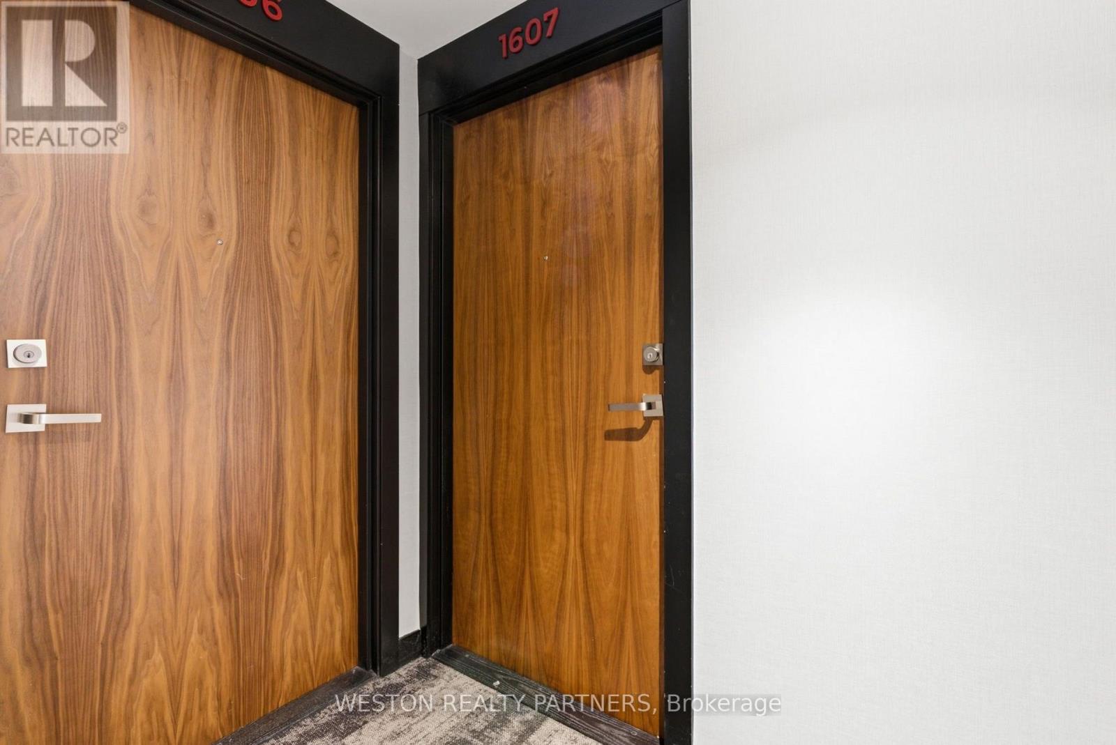 1607 - 15 Baseball Place, Toronto, Ontario  M4M 0E6 - Photo 4 - E13742816