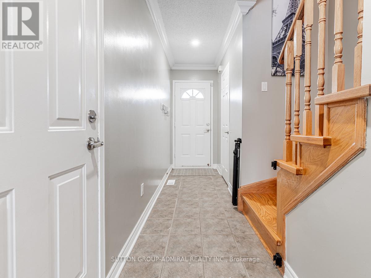 224 Kelso Crescent, Vaughan, Ontario  L6A 2E1 - Photo 4 - N13742636