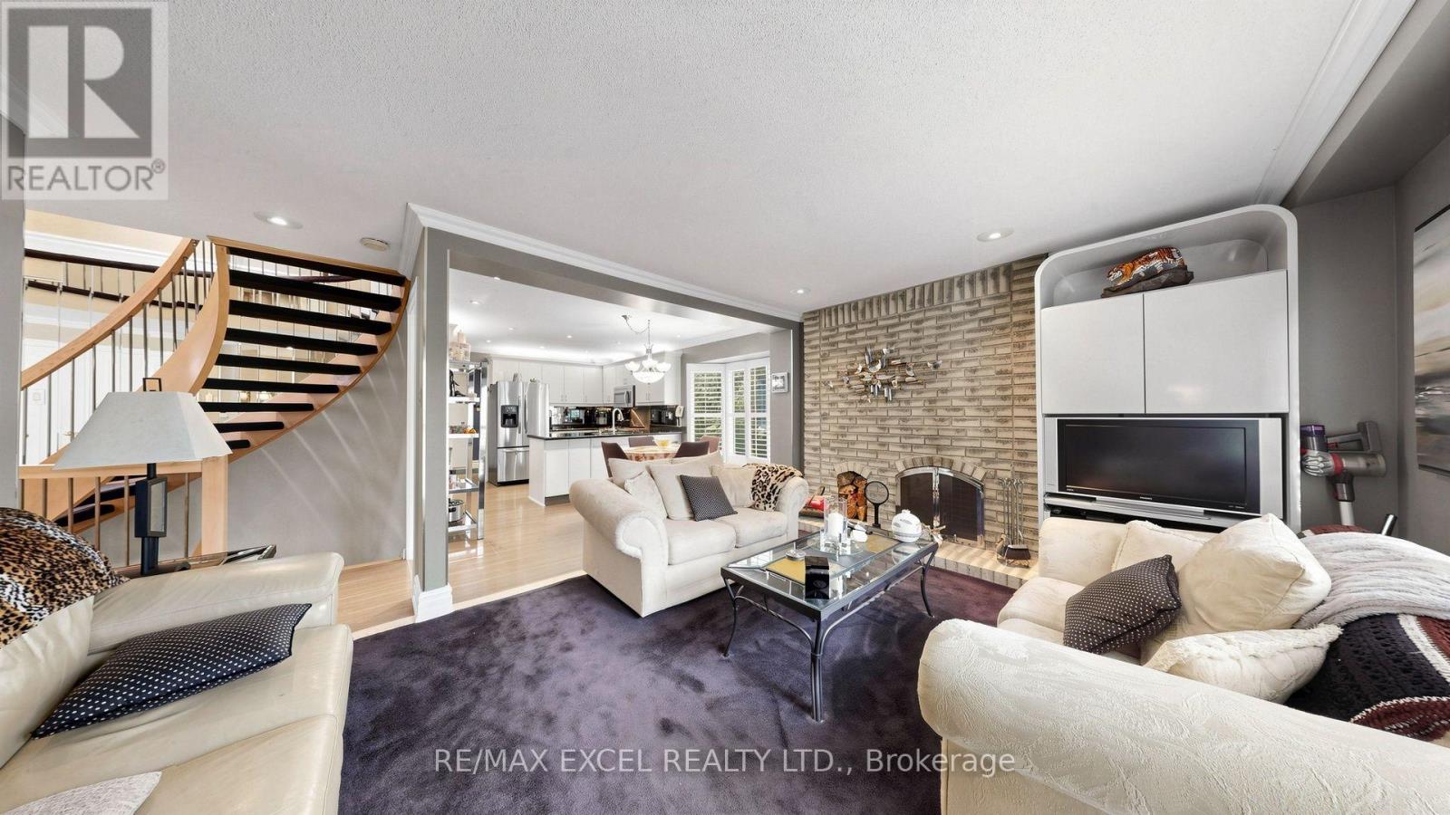 11 Alexis Road, Markham, Ontario  L3T 6Z2 - Photo 7 - N13742676