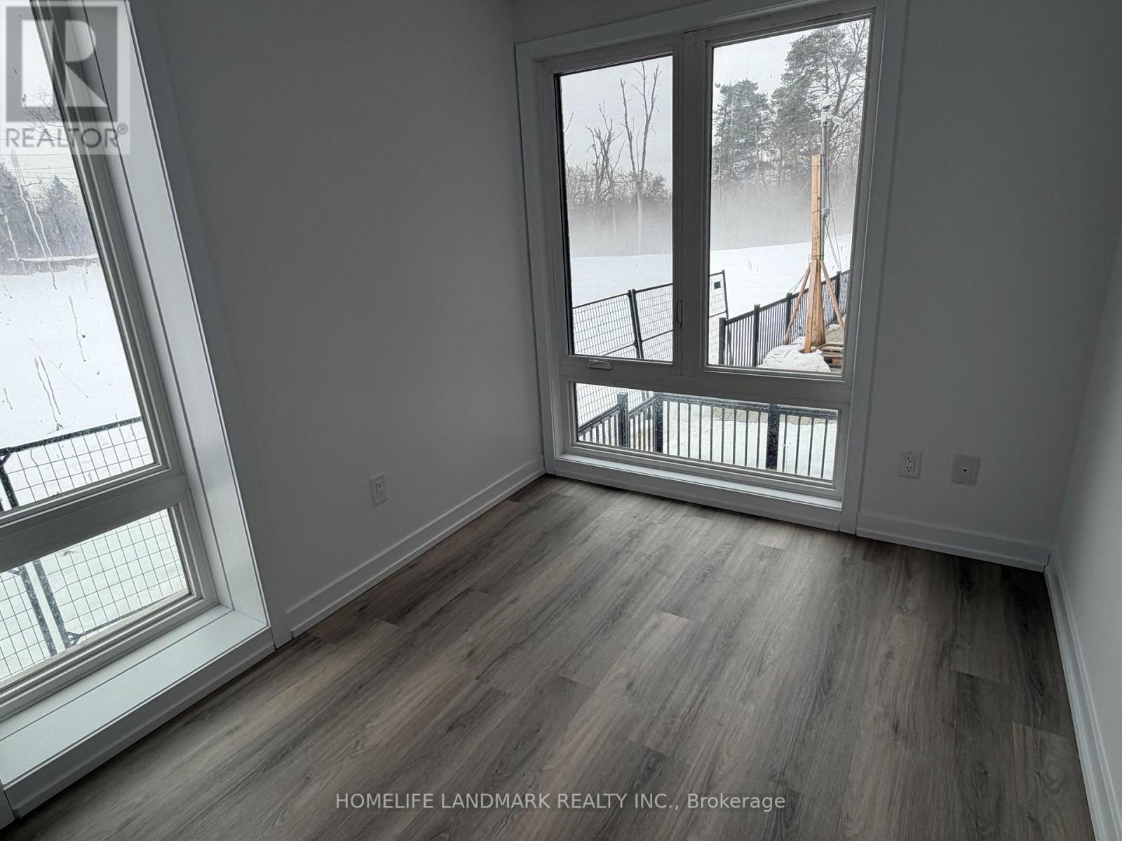 301 - 5 Bancroft Lane, Richmond Hill, Ontario  L4E 1M1 - Photo 5 - N13742696