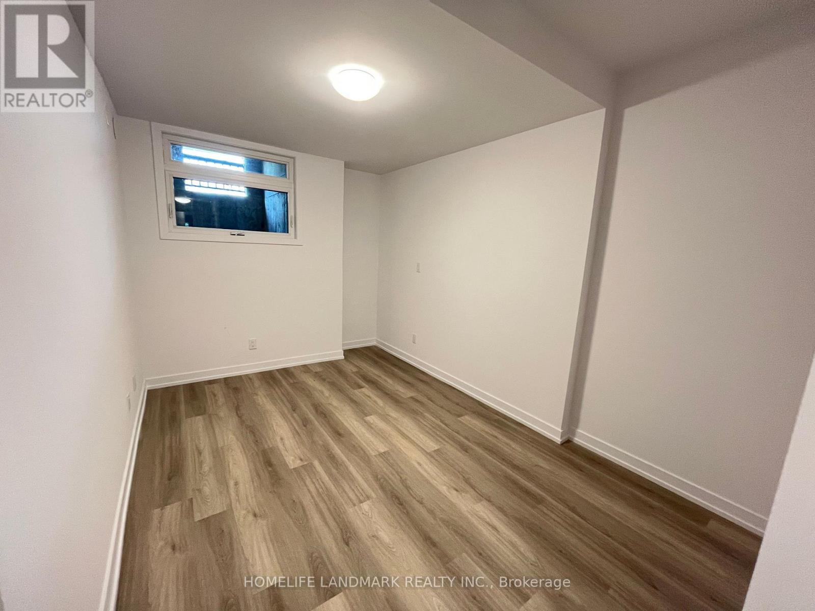 316 - 5 Bancroft Lane, Richmond Hill, Ontario  L4E 1M1 - Photo 3 - N13742738