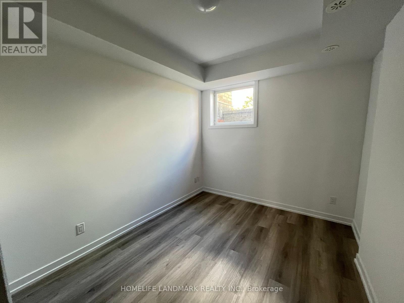 316 - 5 Bancroft Lane, Richmond Hill, Ontario  L4E 1M1 - Photo 4 - N13742738