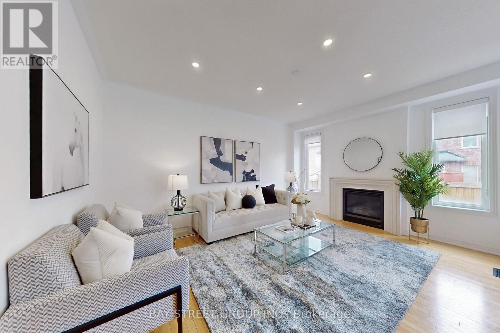 7 Tufo Avenue, Markham, Ontario  L6C 0H8 - Photo 8 - N13742778