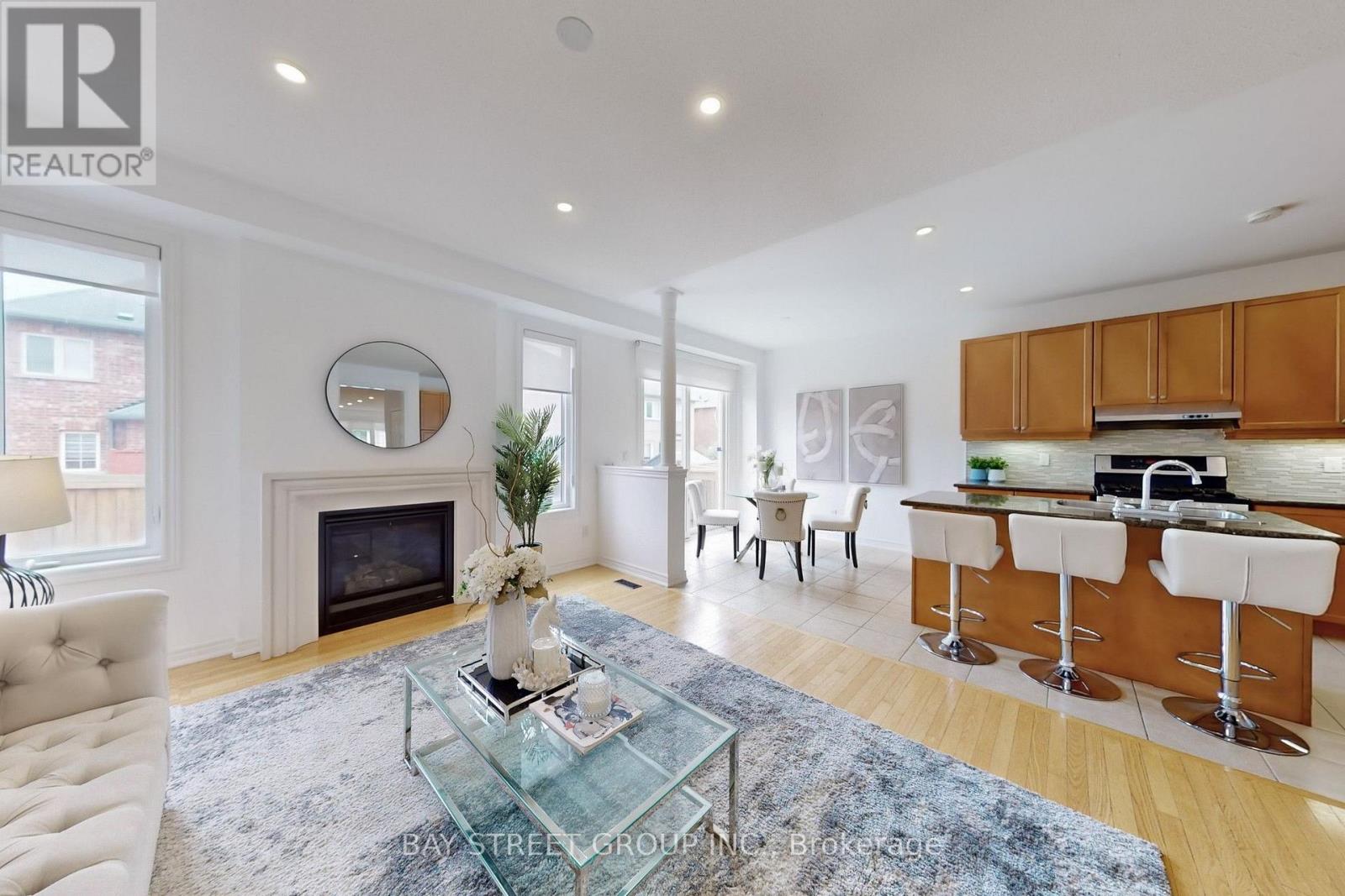 7 Tufo Avenue, Markham, Ontario  L6C 0H8 - Photo 9 - N13742778