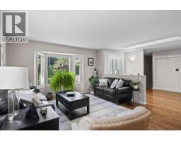 735 Nahanni Place, Kelowna, British Columbia  V1V 1N5 - Photo 8 - 10397955