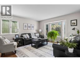 735 Nahanni Place, Kelowna, British Columbia  V1V 1N5 - Photo 7 - 10397955