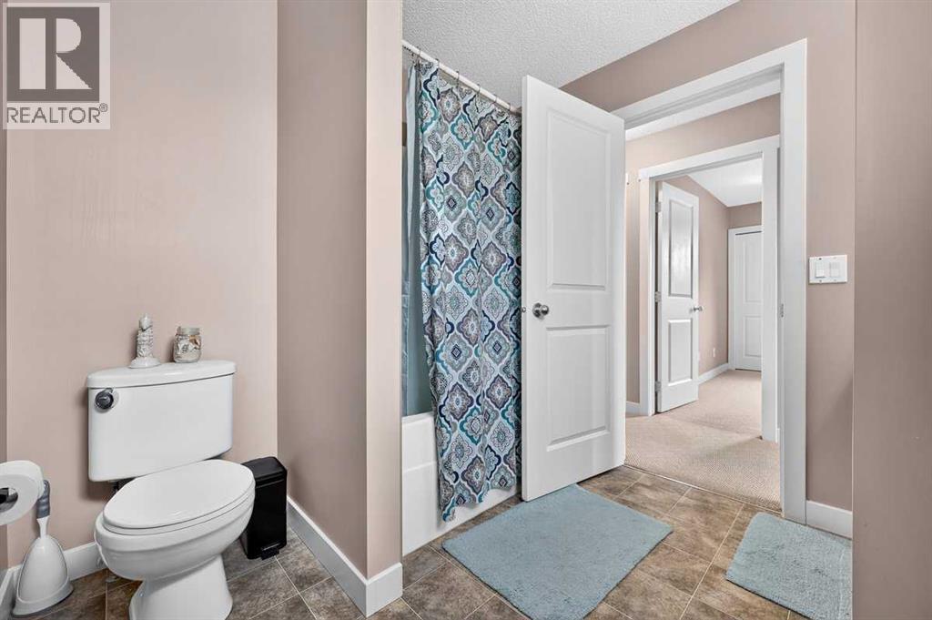 74 Heritage Landing, Cochrane, Alberta  T4C 0E3 - Photo 37 - A2342084