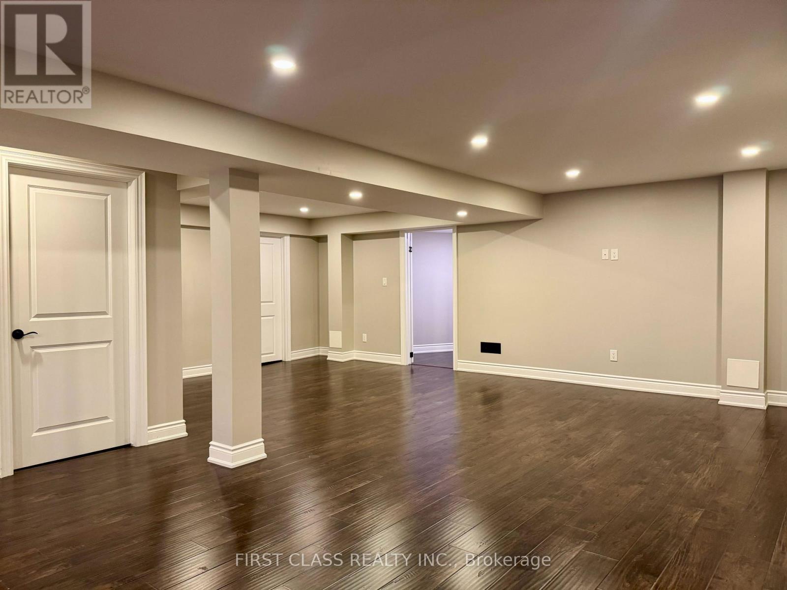1230 Glenashton Drive, Oakville, Ontario  L6H 5L9 - Photo 30 - W13742614